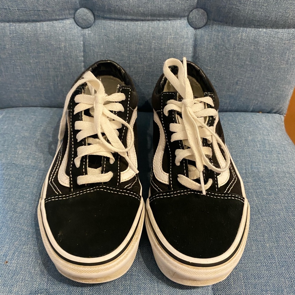 Black vans. Woman’s 6.5 good condition.